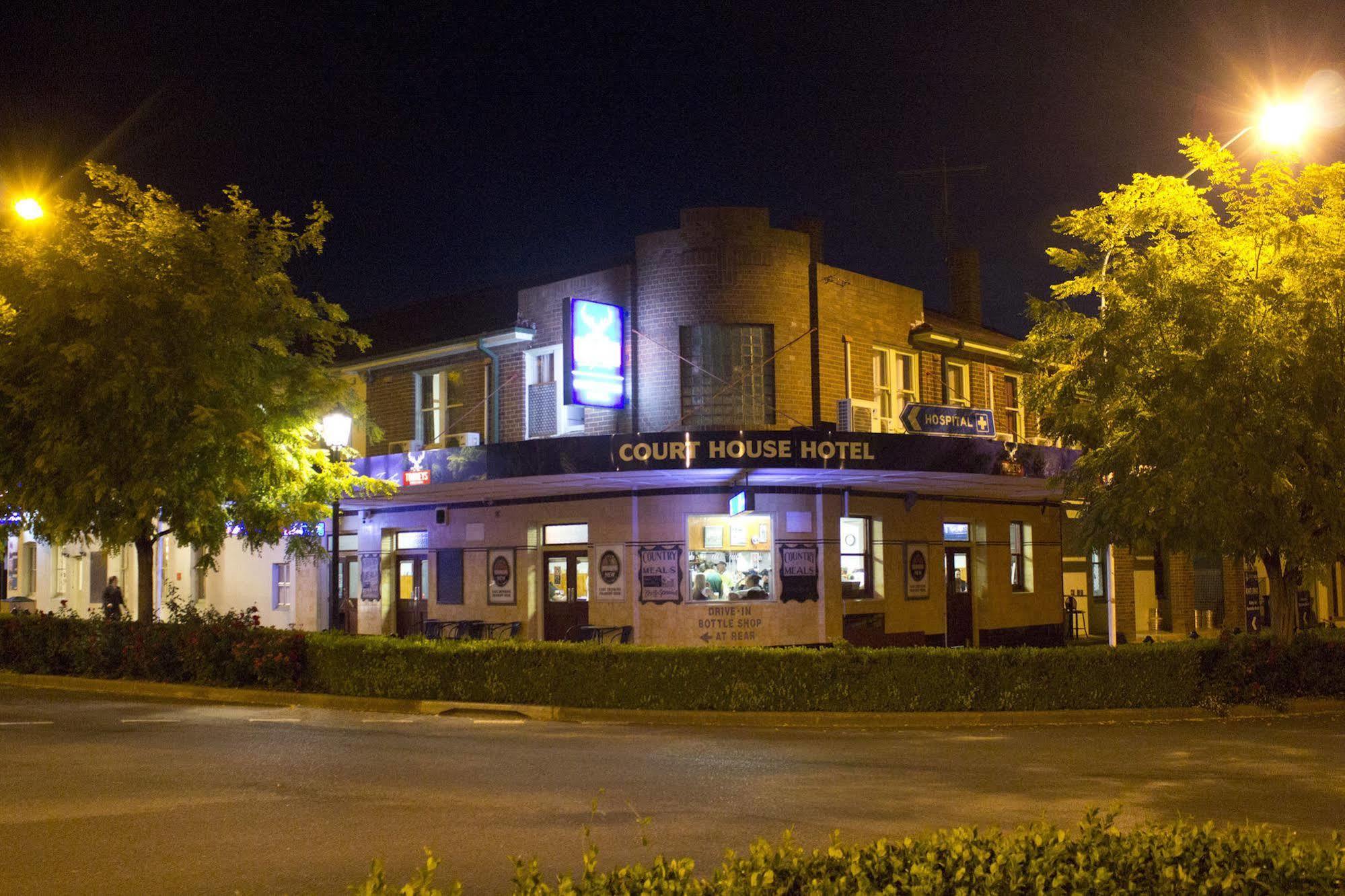 Court House Hotel Boorowa Eksteriør billede